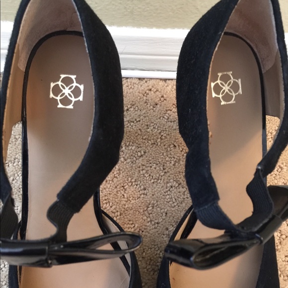 Ann Taylor Black Heels - Picture 2 of 5